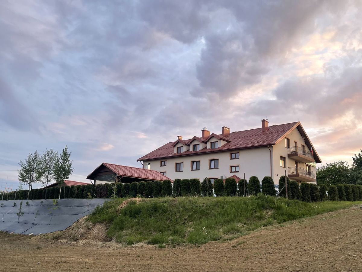 hotel Łańcut, noclegi w Głuchowie